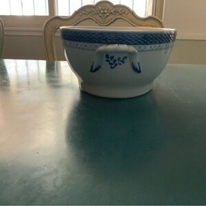 Royal  Copenhagen Oval Trueen  signed
